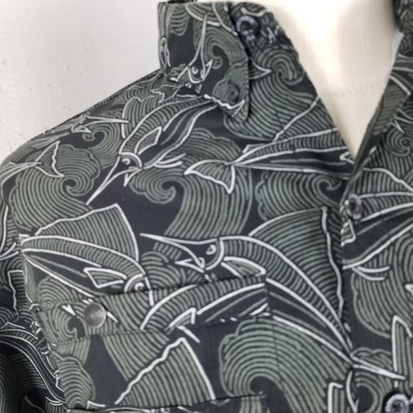Columbia PFG Super Tamiami Shirt Mens Small Black Fish Print Omni-Shade Fishing - Picture 4 of 14